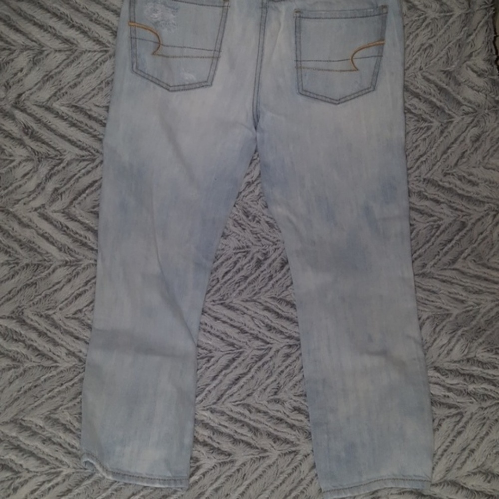American Eagle. Boy cropped size 2 nwot distressed - Picture 5 of 7